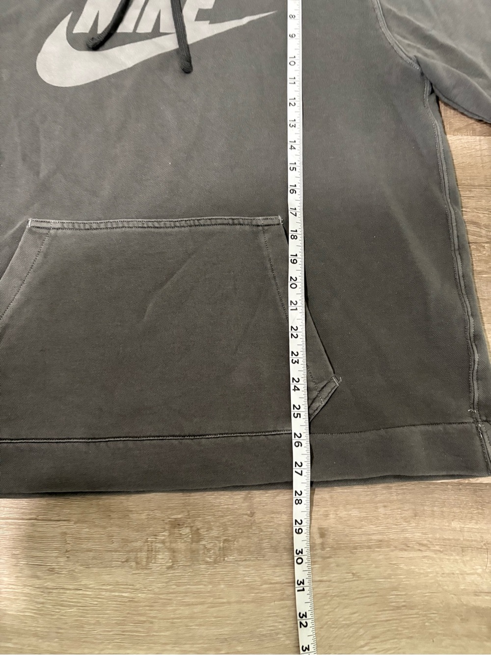 Nike Gray Short sleeve Pullover with Blue Tag - Picture 7 of 7
